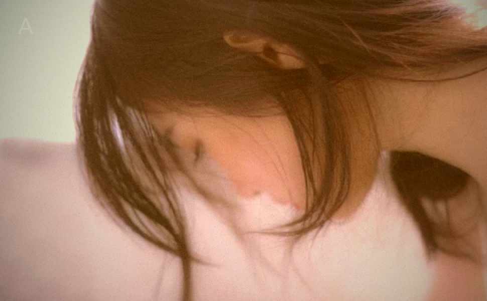 谢洋清纯人设崩塌？！长发大学生与男友私密视频外泄，从乖乖女到狂野床伴反差太大让人不敢信！