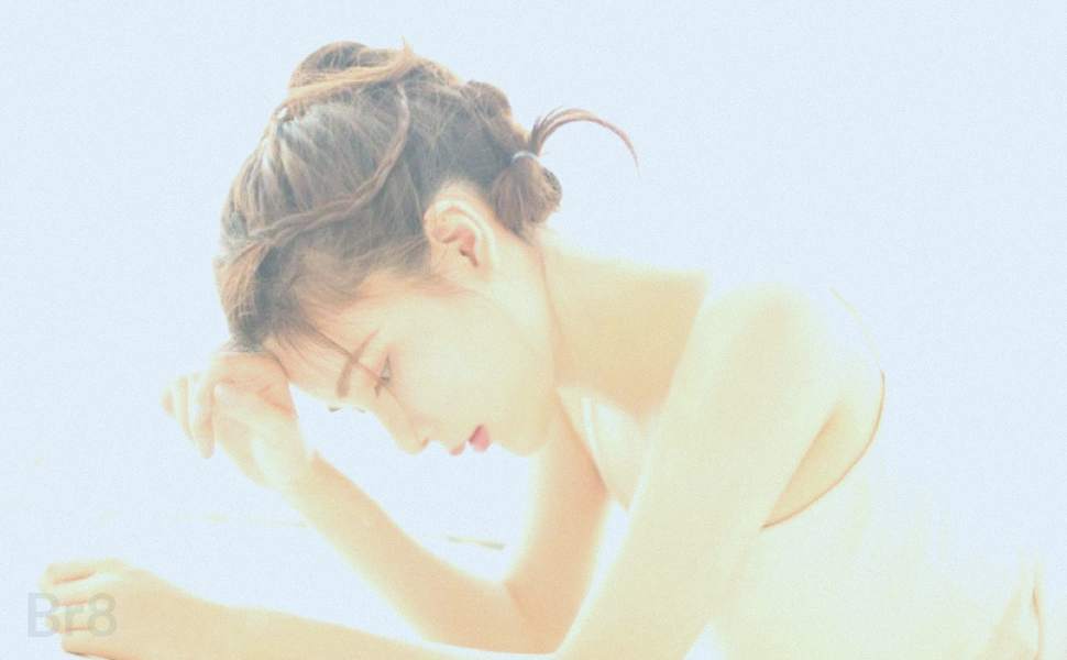 深度解析：女友主动分享热潮下的绿奴心态与私密幻想